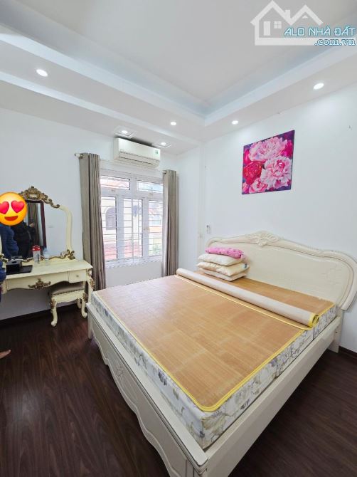 Hot! Bán Nhà Trích Sài Tây Hồ-Gần Hồ Tây-2Thoáng-Kinh Doanh-Ngõ Thông-40M2-6 Tầng-13.2 Tỷ