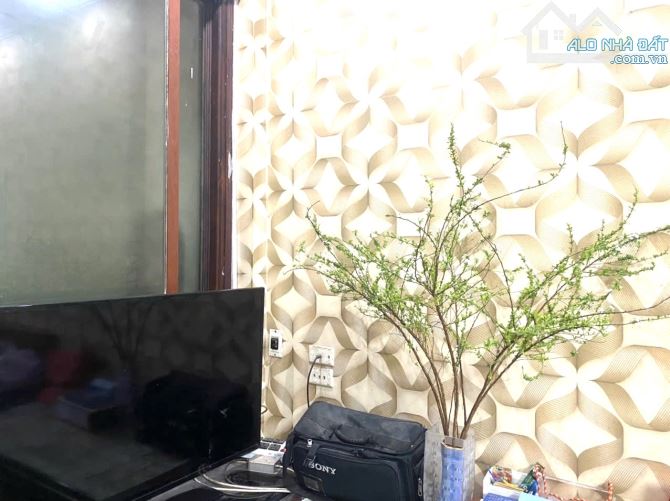 Cho thuê nhà 30m2, 5 tầng, full đồ, ở luôn tại Đỗ Nhuận, có chỗ để ô tô cách 50m - 2