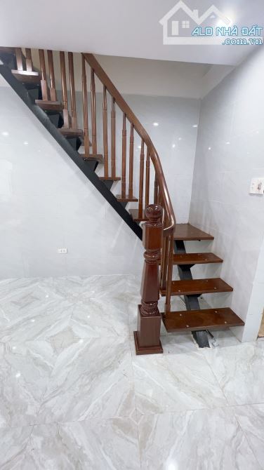 Nhà dương văn bé 28m 2 ngủ chie việc xách vali về ở 3.48 tỷ