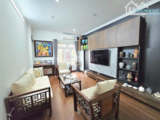 Hot! Bán Nhà Trích Sài Tây Hồ-Gần Hồ Tây-2Thoáng-Kinh Doanh-Ngõ Thông-40M2-6 Tầng-13.2 Tỷ