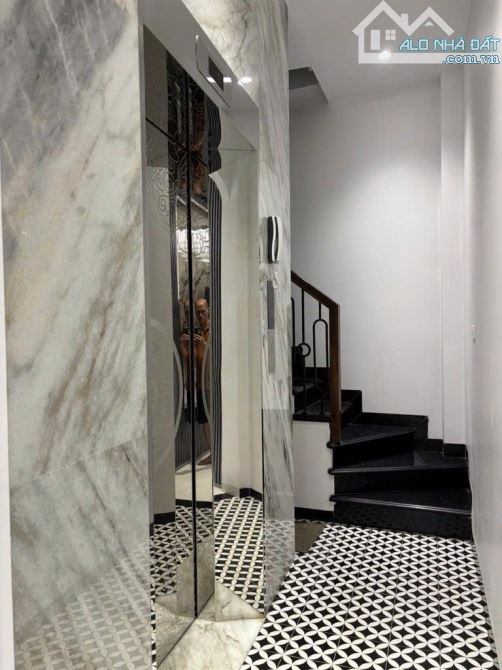 KIẾN THIẾT KHÂM THIÊN Đ Đ 38m2x7tầng THANG MÁY-10M RA PHỐ-OTO TRÁNH-NHỈNH 13 TỶ CÓ TL