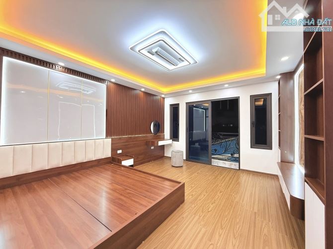 8.7 TỶ-34M2-NHÀ DÂN-TAM TRINH-MINH KHAI-MAI ĐỘNG-GẦN PHỐ