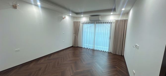 Bán Hoàng Văn Thái Thanh Xuân 40m – 7 tầng – mt 4m, khu phân lô ô tô đỗ cửa – vào nhà.