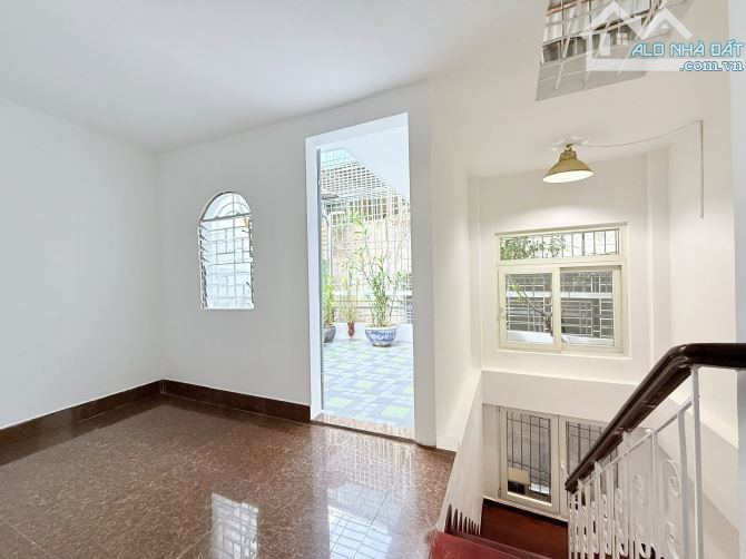 Cần bán gấp Hồng Hà, Hoàn Kiếm DT40/42mT2 4T MT4.8m gần các Cơ quan trung ương, Ngân Hàng