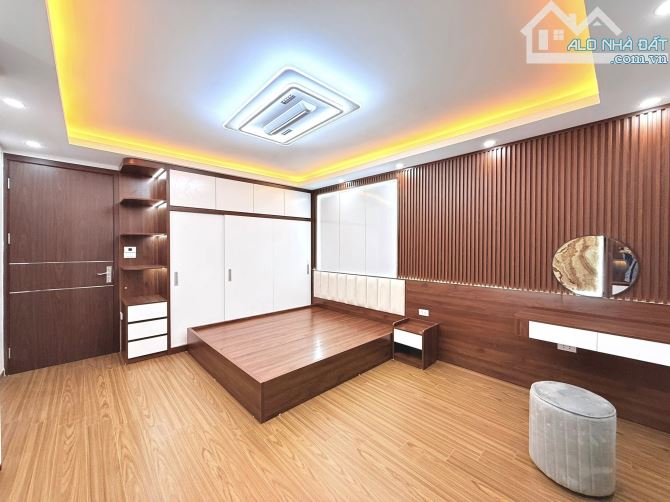 8.7 TỶ-34M2-NHÀ DÂN-TAM TRINH-MINH KHAI-MAI ĐỘNG-GẦN PHỐ