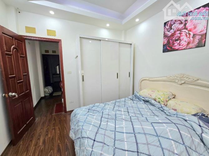 Hot! Bán Nhà Trích Sài Tây Hồ-Gần Hồ Tây-2Thoáng-Kinh Doanh-Ngõ Thông-40M2-6 Tầng-13.2 Tỷ