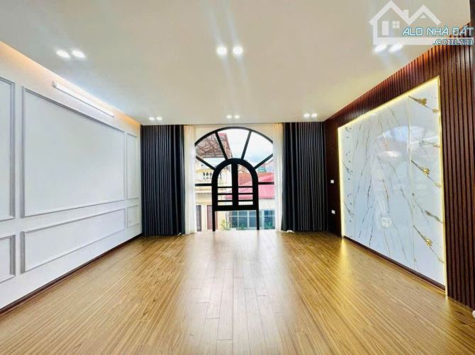 Vương Thừa Vũ 50m², 7T thang máy, MT 5.1m, 2 ô tô trong nhà, 21.5 tỷ