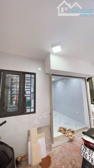 Nhà dương văn bé 28m 2 ngủ chie việc xách vali về ở 3.48 tỷ