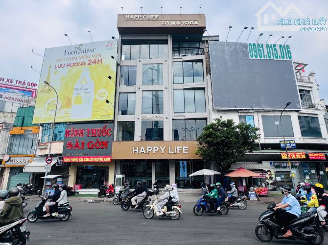 Cho thuê nhà vòng xoay 22 Âu Cơ, Phường Tân Sơn, Hồ Chí Minh ( Ngay Vòng Xoay)