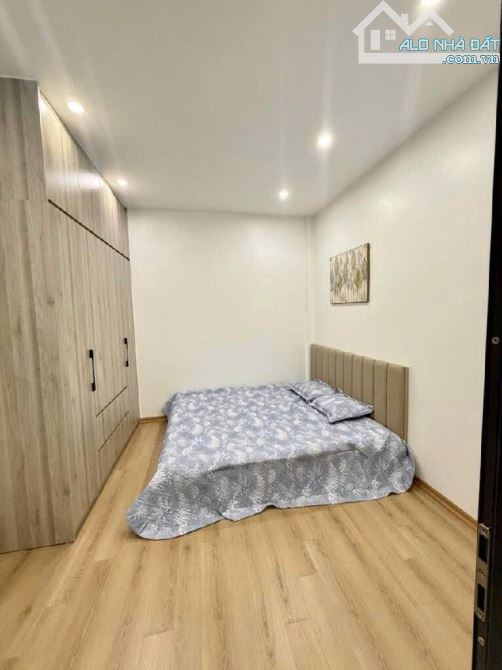 VŨ TÔNG PHAN 37m2x5tằng-PHÂN LÔ OTO-NGÕ THÔNG -KINHDOANH -NHỈNH 11TỶ CÓ TL