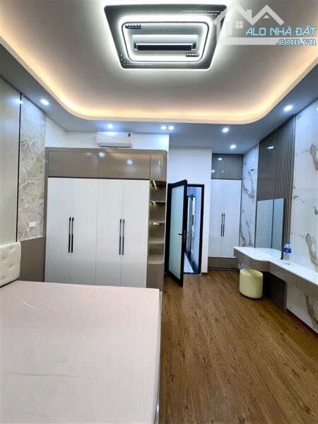 TÔ VĨNH DIỆN 50m2x5tầng,-MT 4, 6m-THANG MÁY -OTO VÀO NHÀ-NHỈNH 19 TỶ CÓ TL