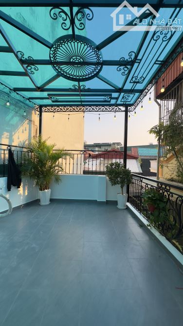 Nhà đầu ngõ gốc đề Minh Khai. MB50m2, Nhà 4T mới, full nội thất. Vị trí đẹp