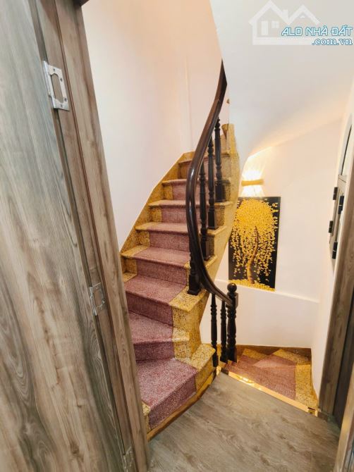 Căn đẹp Hồ Ba Mẫu, Sổ đỏ 23m2 x 3 ngủ full nội thất ngõ nông. Giá 5.75 tỷ