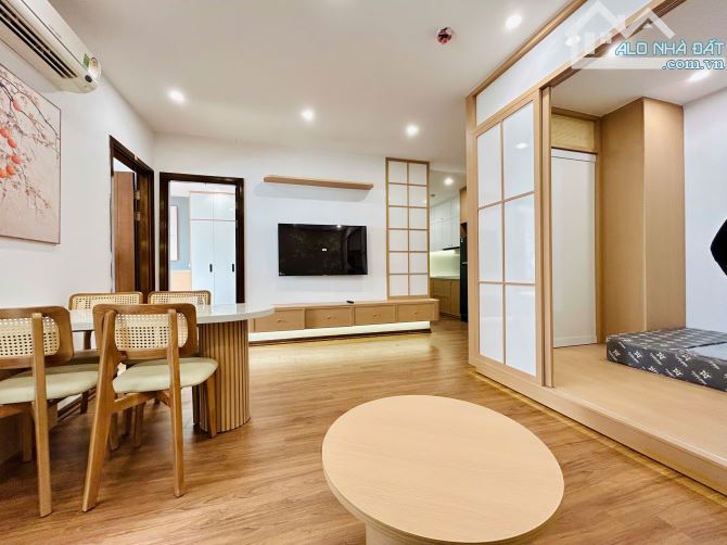 BÁN TẬP THỂ THÀNH CÔNG TẦNG 1 – KINH DOANH CÀ PHÊ LÝ TƯỞNG – NGUYÊN HỒNG, –GIÁ 9,5 TỶ