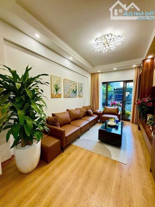 THỊNH LIỆT 35m2x5 tằng - OTO ĐỖ CỬA -NGÕ NÔNG-GIÁ 10,9TỶ CÓ TL