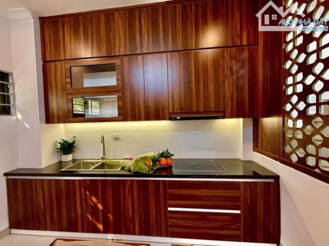 THỊNH LIỆT 35m2x5 tằng - OTO ĐỖ CỬA -NGÕ NÔNG-GIÁ 10,9TỶ CÓ TL