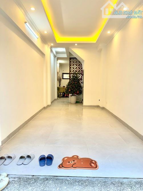 10.88 TỶ– 35M2 –5 TẦNG– Ô TÔ ĐỖ – PHÂN LÔ – THỊNH LIỆT – BỜ SÔNG SÉT – HOÀNG MAI