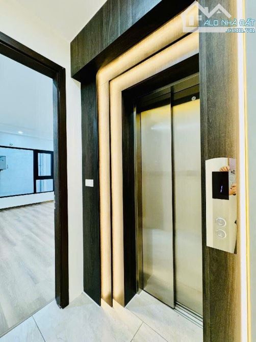 MP ĐÔNG CÁC Đ Đ 60m2x5tầng THANG MÁY-OTO TRÁNH-KINH DOANH-NHỈNH 32TỶ CÓ TL