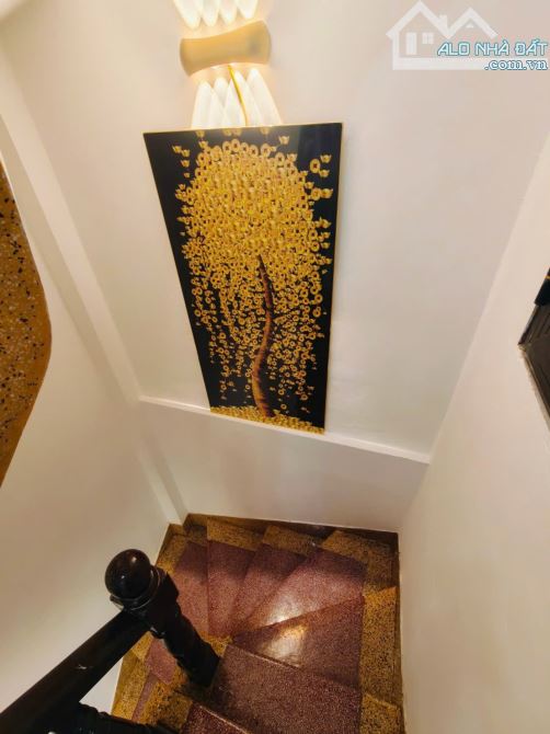 Căn đẹp Hồ Ba Mẫu, Sổ đỏ 23m2 x 3 ngủ full nội thất ngõ nông. Giá 5.75 tỷ