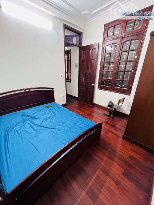 Tôi cần bán gấp nhà mặt ngõ kinh doanh ở Hai Bà Trưng 47M lô góc