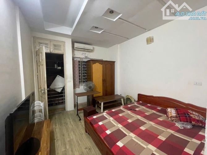 BÁN GẤP CĂN NHÀ SÁT CẠNH ĐẠI HỌC THƯƠNG MAI