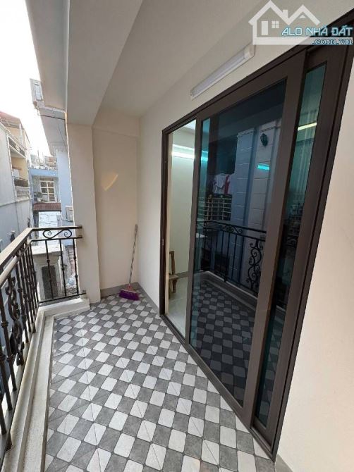 BÁN NHÀ ĐẸP PHỐ LẠC LONG QUÂN GIÁ TỐT