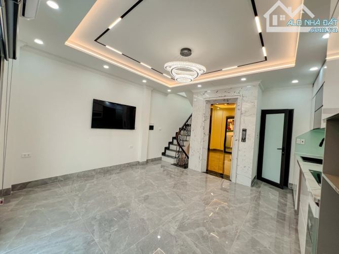 Cực Hot! Bán Nhà Trần Khát Chân Hai Bà Trưng-Lô Góc-Ngõ Thông-45M2-6Tầng Thang Máy-13.9 Tỷ