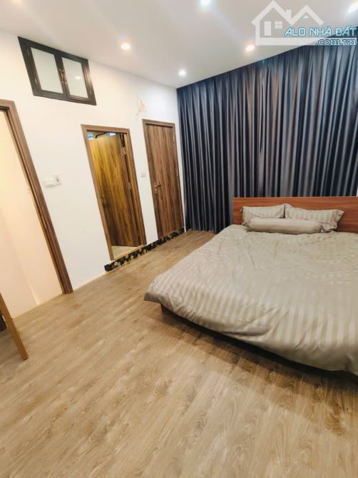 Căn đẹp Hồ Ba Mẫu, Sổ đỏ 23m2 x 3 ngủ full nội thất ngõ nông. Giá 5.75 tỷ