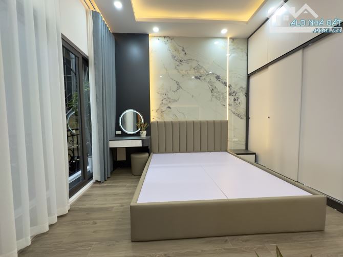 Nhà đầu ngõ Gốc Đề, Minh Khai. MB50m2, Nhà 4T mới. Vị trí đẹp, full nội thất