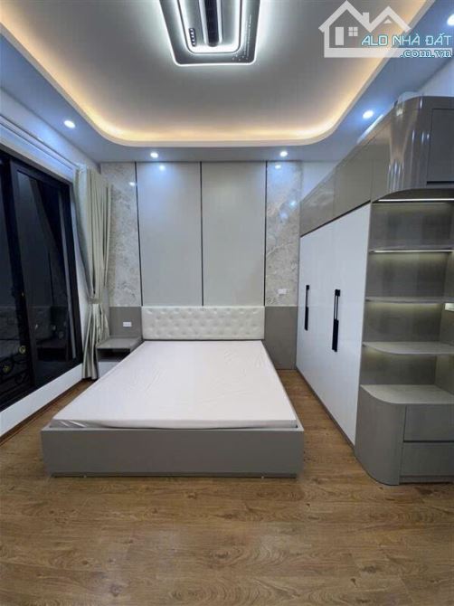 TÔ VĨNH DIỆN 50m2x5tầng,-MT 4, 6m-THANG MÁY -OTO VÀO NHÀ-NHỈNH 19 TỶ CÓ TL