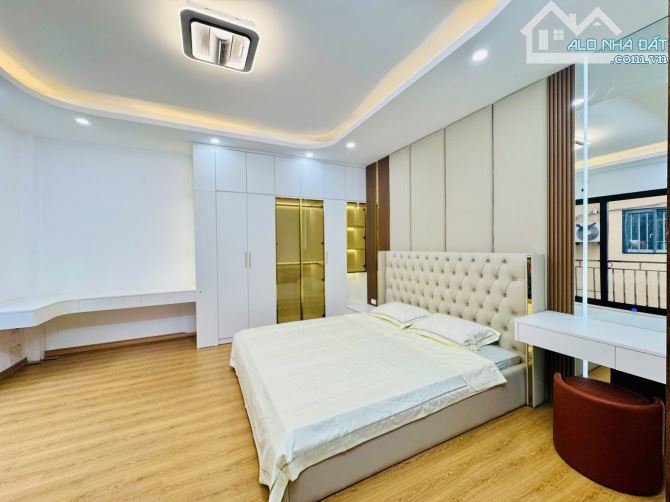10.78 TỶ–34M2 –5 TẦNG MỚI THANG MÁY – GẦN PHỐ – BẠCH MAI – HAI BÀ TRƯNG