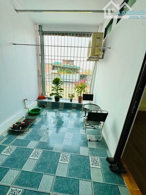 Bán Nhà Hoàng Mai - 4 Tầng Mới Đẹp - Nhỉnh 3 Tỷ