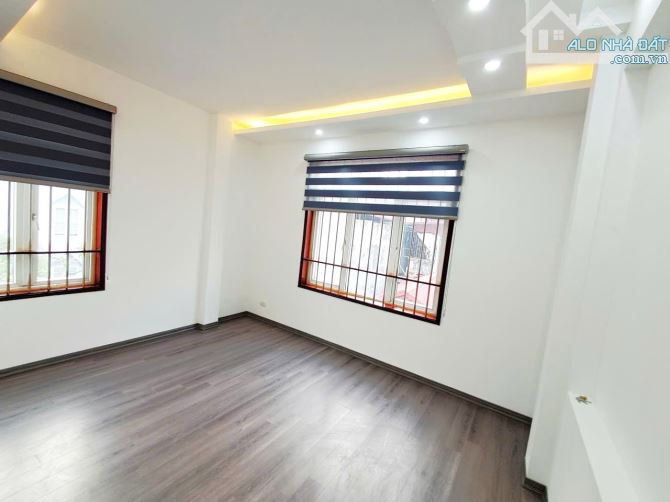13.48 TỶ-45.5M²-5 TẦNG –LÔ GÓC 2 THOÁNG -Ô TÔ -NGÕ THÔNG KD -GIẢI PHÓNG
