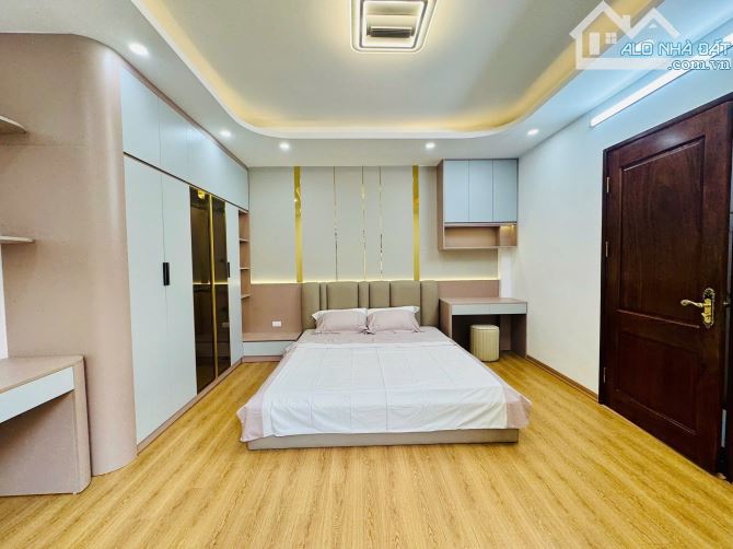 10.78 TỶ–34M2 –5 TẦNG MỚI THANG MÁY – GẦN PHỐ – BẠCH MAI – HAI BÀ TRƯNG