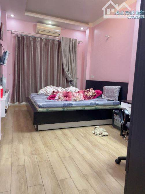 NHÀ ĐẸP TÔN ĐỨC THẮNG ĐỐNG ĐA- MẶT NGÕ THÔNG ÔTÔ KD– DT 36m2/5T/GIÁ 10 .8 TỶ