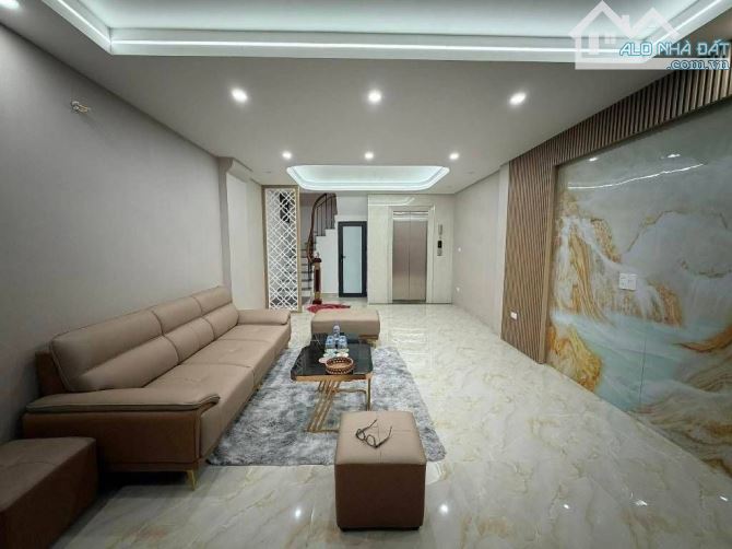 Phâ lô phố Thái Ha 37/40m2-MT4.2m -giá 18 tỷ có thương lượng