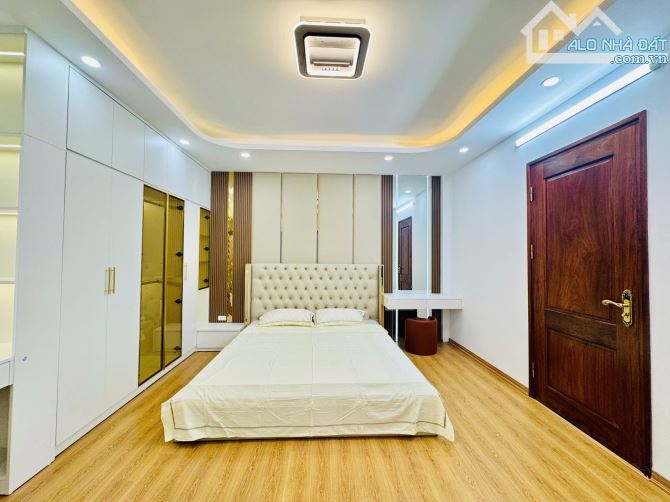 10.78 TỶ–34M2 –5 TẦNG MỚI THANG MÁY – GẦN PHỐ – BẠCH MAI – HAI BÀ TRƯNG