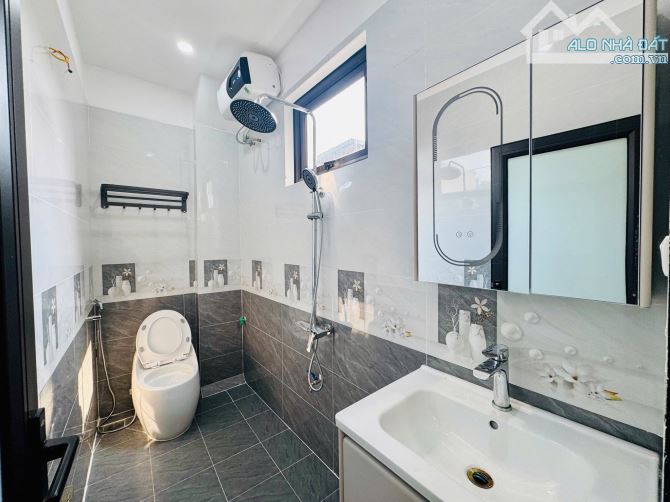 10.78 TỶ–34M2 –5 TẦNG MỚI THANG MÁY – GẦN PHỐ – BẠCH MAI – HAI BÀ TRƯNG