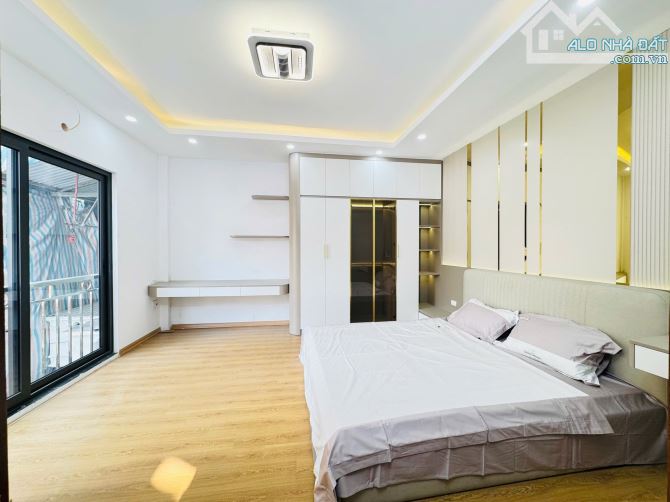10.78 TỶ–34M2 –5 TẦNG MỚI THANG MÁY – GẦN PHỐ – BẠCH MAI – HAI BÀ TRƯNG