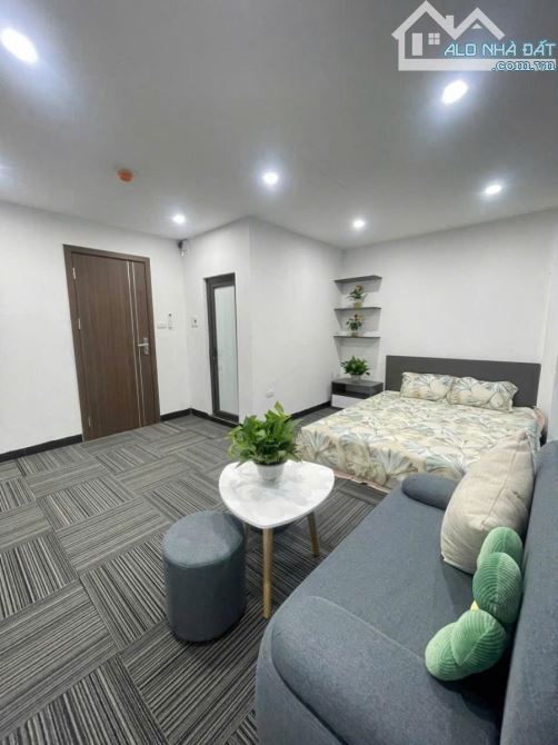 Toà CCMN Đê La Thành, mặt ngõ thông, 3 gác tránh, 2 nhà ra ô tô dừng đỗ, lô góc 60m2*7T. - 2