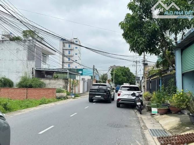 Đất Dx043 Phú Mỹ, Dt 4.5x19m giá 2tỷ950. Nhựa 8m - 2