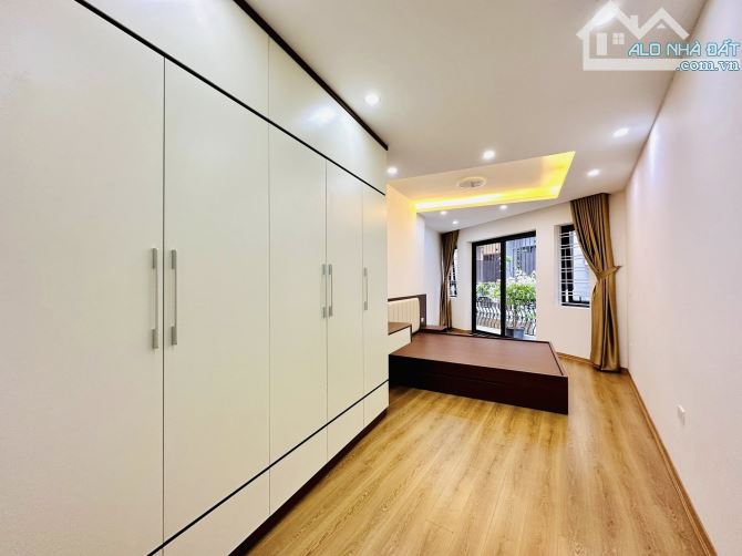 13.8 TỶ-62M²-5 TẦNG THANG MÁY–8 PHÒNG KK-Ô TÔ – NGUYỄN AN NINH