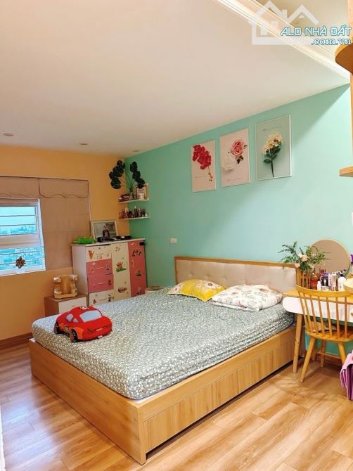 Bán gấp căn hộ Lô Góc 98M 3 Ngủ Dự Án Nam Đô 609 Trương Định chỉ 8.3 Tỷ(T)