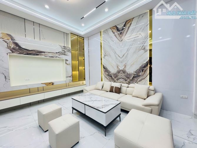 10.78 TỶ–34M2 –5 TẦNG MỚI THANG MÁY – GẦN PHỐ – BẠCH MAI – HAI BÀ TRƯNG