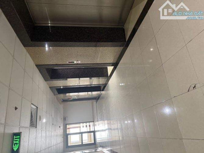 Bán gấp căn hộ Lô Góc 98M 3 Ngủ Dự Án Nam Đô 609 Trương Định chỉ 8.3 Tỷ(T)