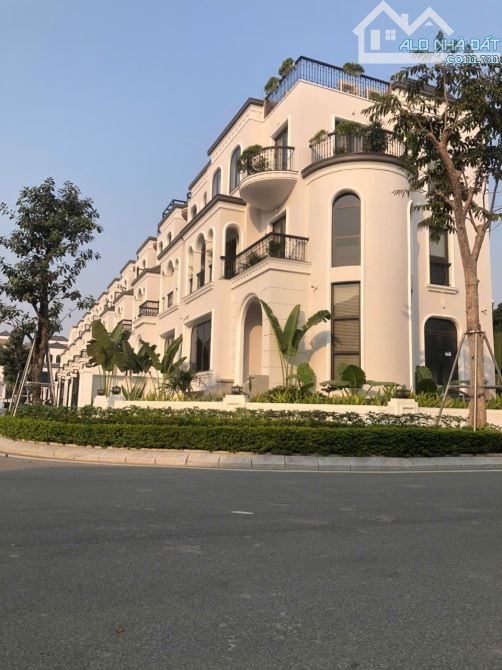 SUẤT NGOẠI GIAO BIỆT THỰ CIPUTRA – GIA BY KITA - NƠI ĐÁNG SỐNG BẬC NHẤT THỦ ĐÔ