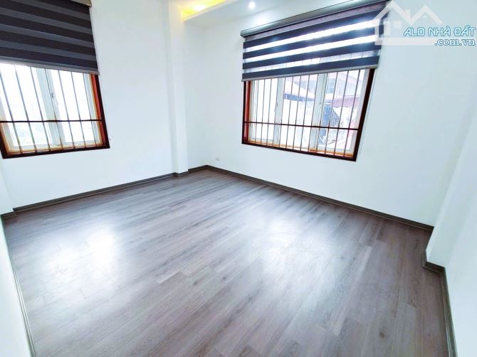 13.48 TỶ-45.5M²-5 TẦNG –LÔ GÓC 2 THOÁNG -Ô TÔ -NGÕ THÔNG KD -GIẢI PHÓNG