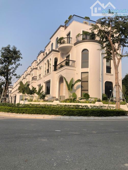 SUẤT NGOẠI GIAO BIỆT THỰ CIPUTRA – GIA BY KITA - NƠI ĐÁNG SỐNG BẬC NHẤT THỦ ĐÔ