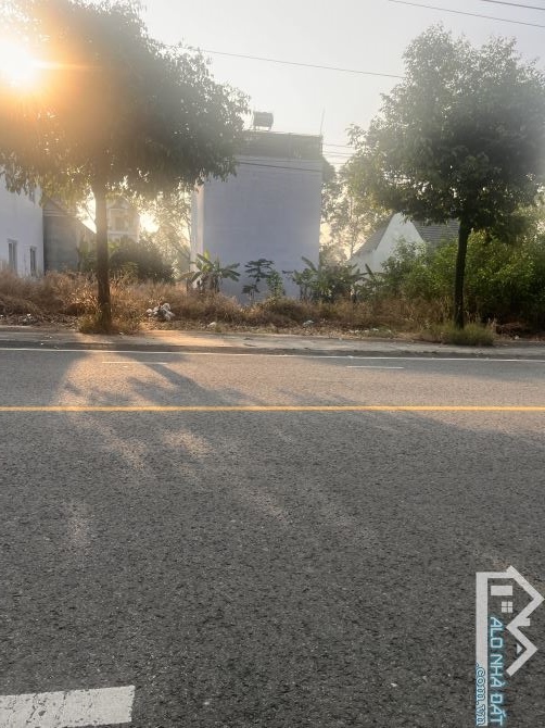 Bán đất Định Hòa 15x60m 200m2 TC mặt tiền rộng đẹp