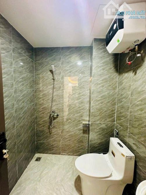 Gấp! Nhà đẹp 7 tầng thang máy Tứ Liên ngõ thông oto tránh 20m, sổ 52m2 full đồ.Giá 16.9 tỷ